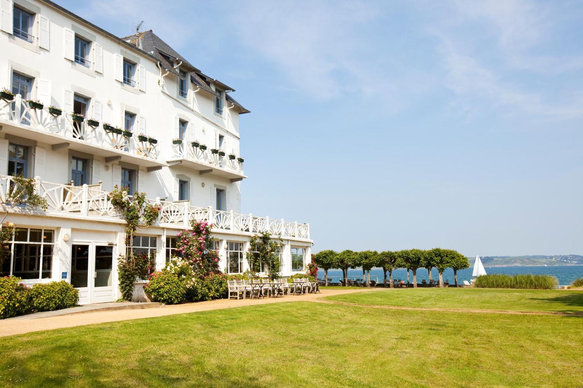 Le Grand Hôtel des Bains Locquirec Exterior foto